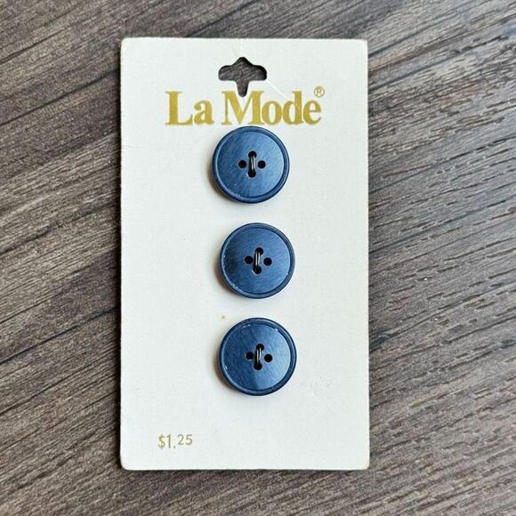 NEW Vintage 70s La Mode Navy Blue Round 4 Hole Buttons on Card 3 Count 5/8" - Picture 1 of 3